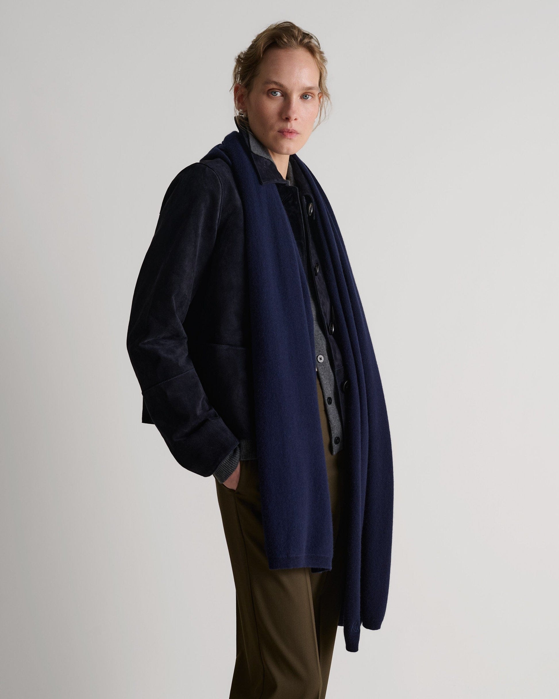 Oversized Finest Cashmere Wrap - Navy