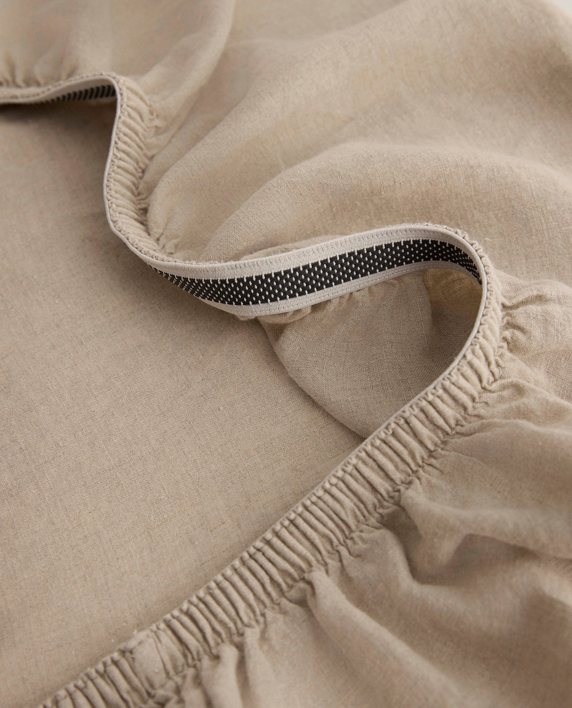 Relaxed & Refined Linen Fitted Sheet - Natural