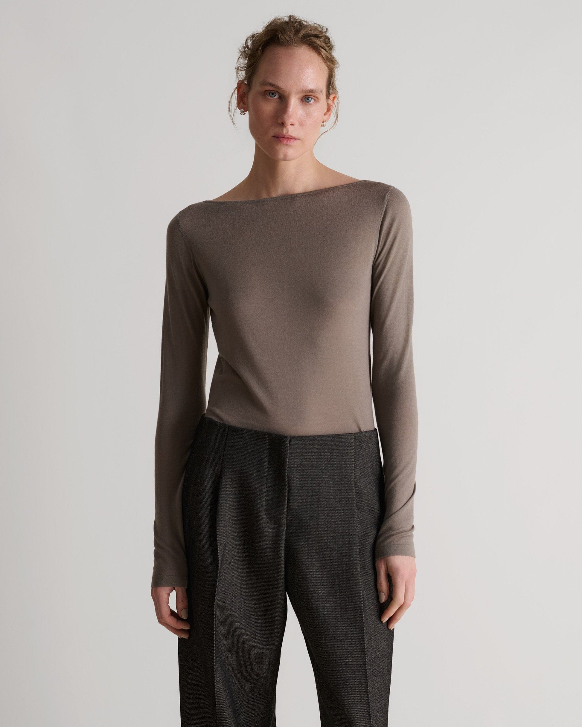 Women's Superfine Merino Straight Neck Jumper - Mole