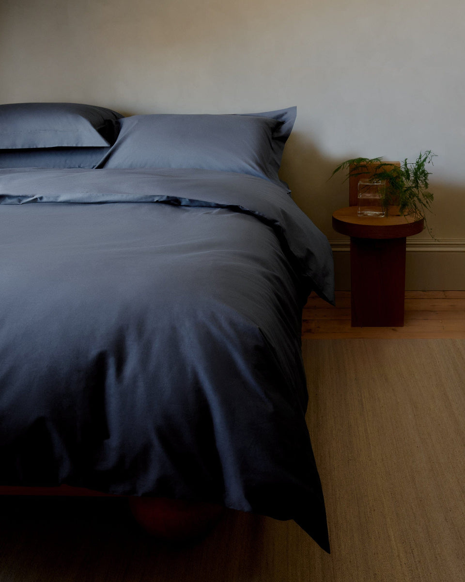 The Crisp & Cool Organic Luxury Flat Sheet - Mood Indigo