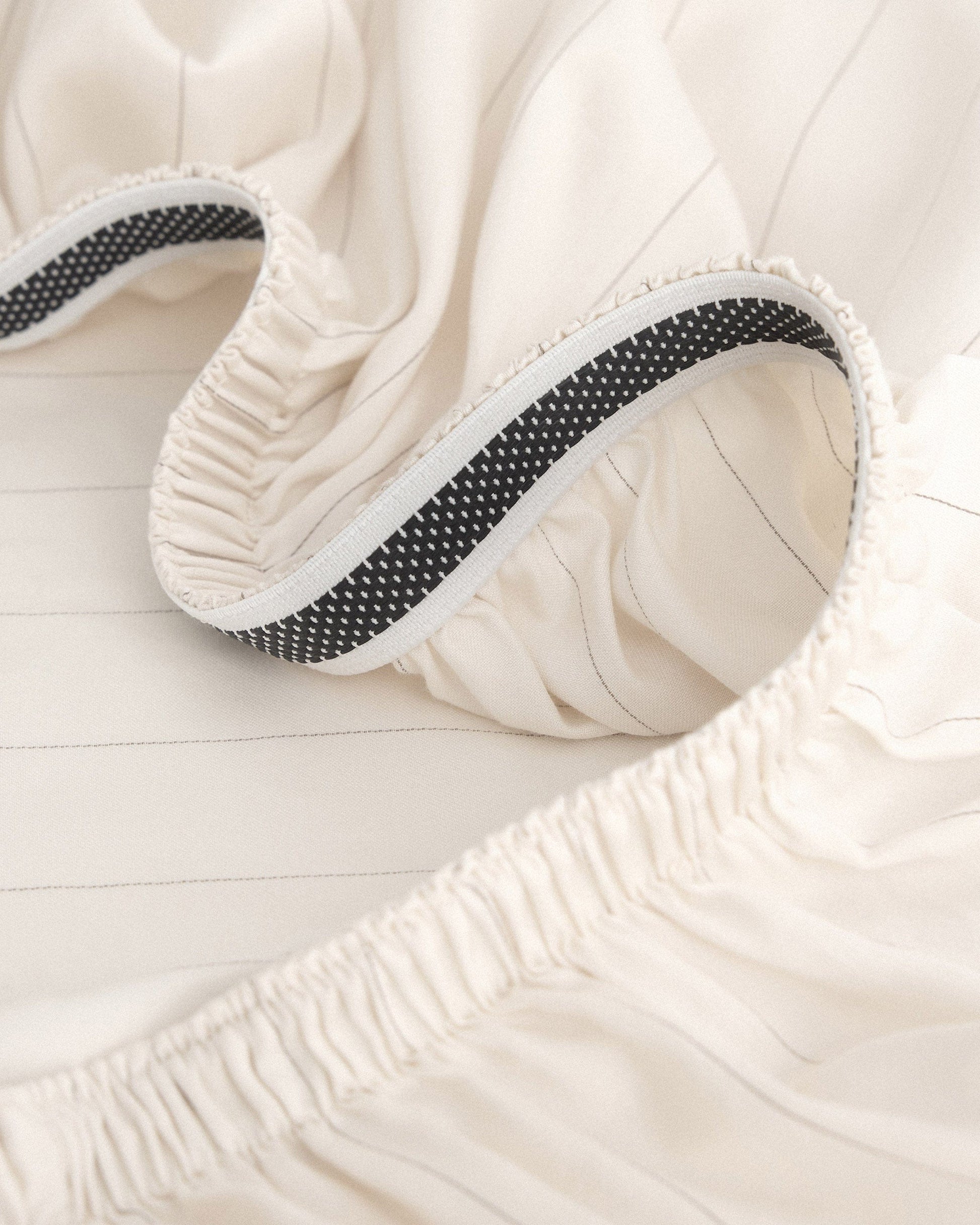 The Soft & Smooth Luxury Fitted Sheet - Buttermilk Stripe