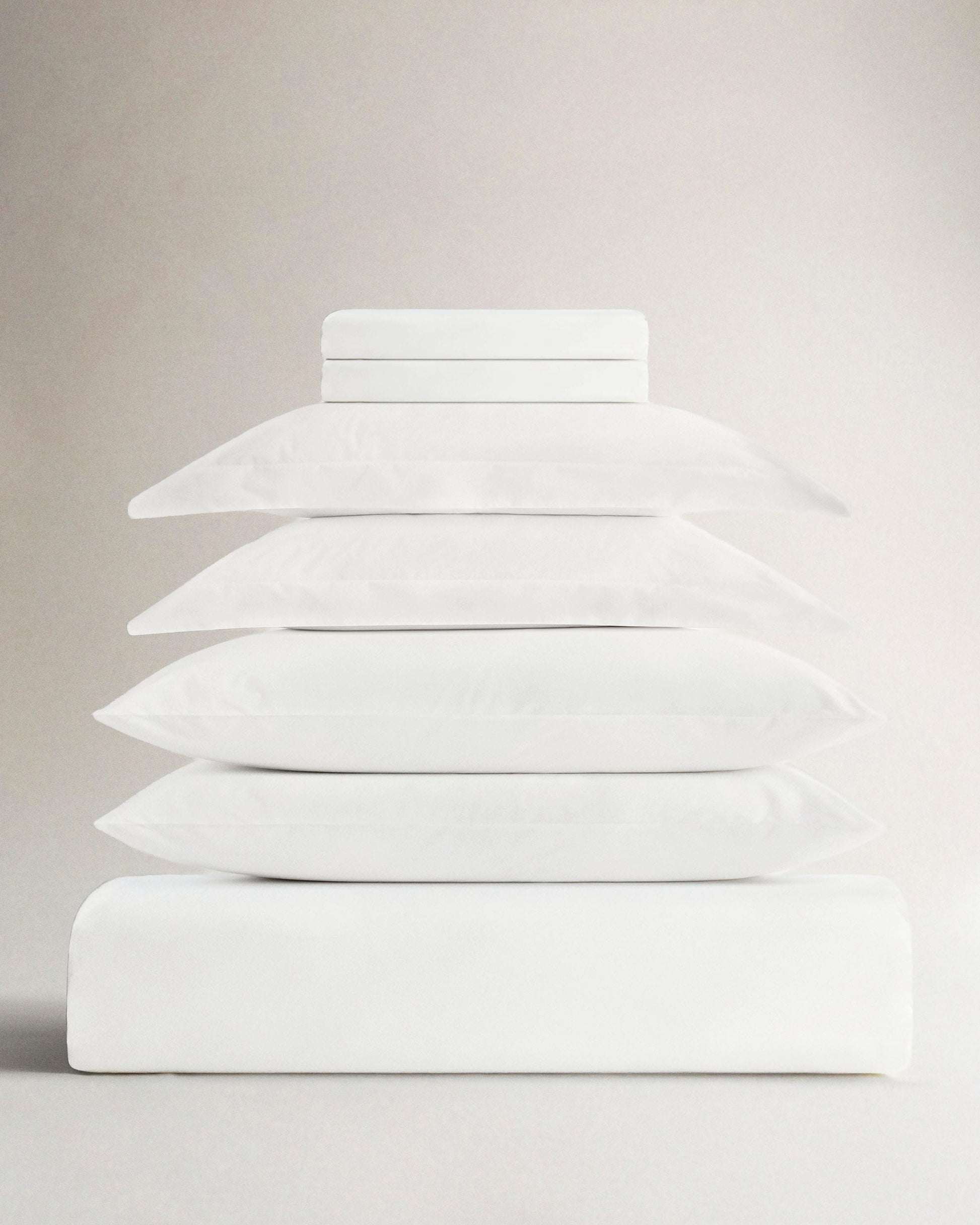 Soft & Smooth Cotton Deluxe Duvet Bundle - White - Single