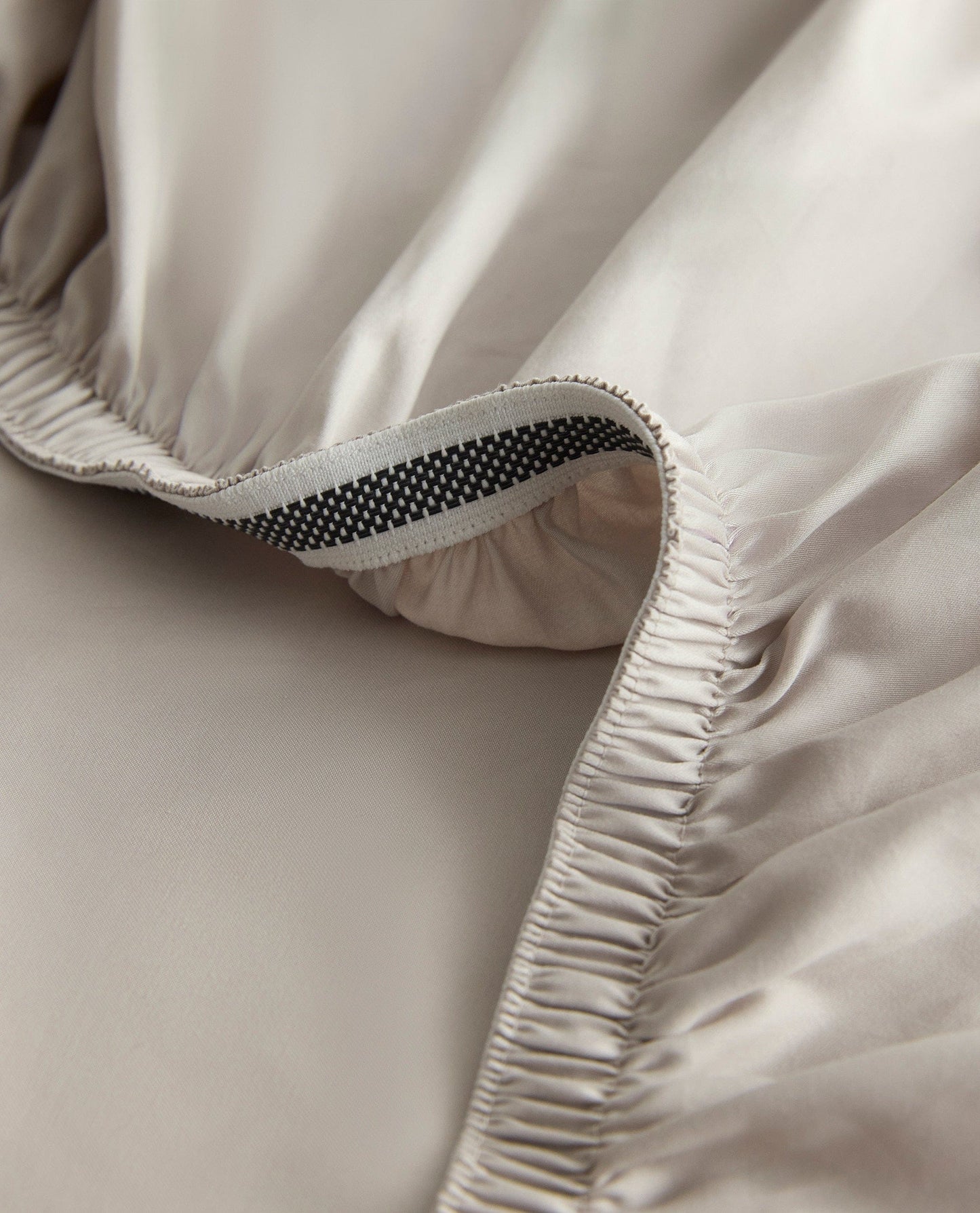 Soft & Smooth Premium Cotton Fitted Sheet - Pebble