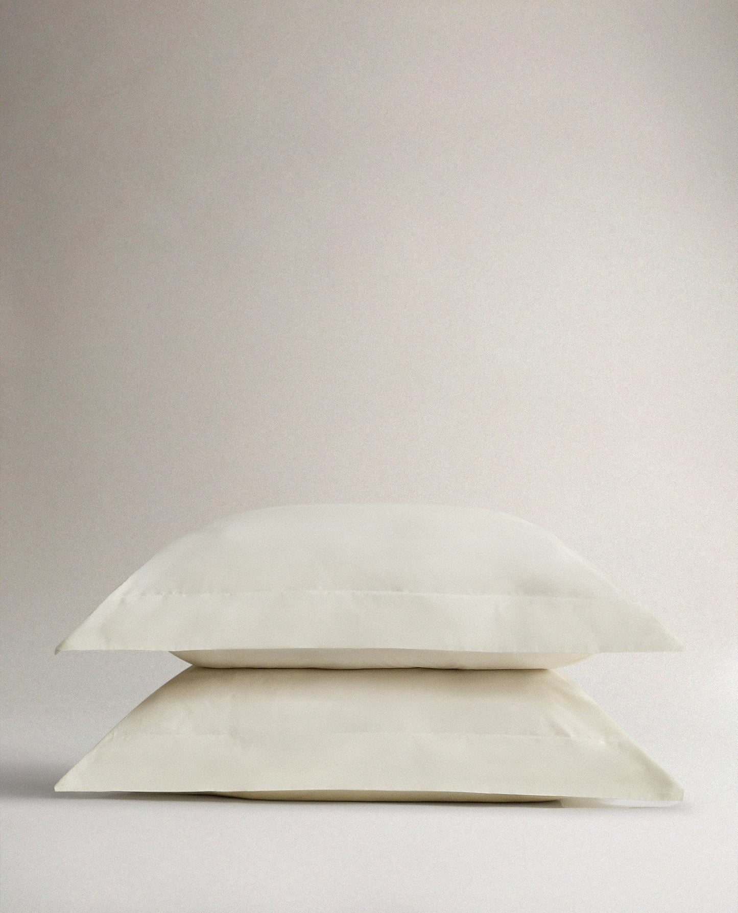 Soft & Smooth Cotton Sateen Oxford Pillowcases - Buttermilk