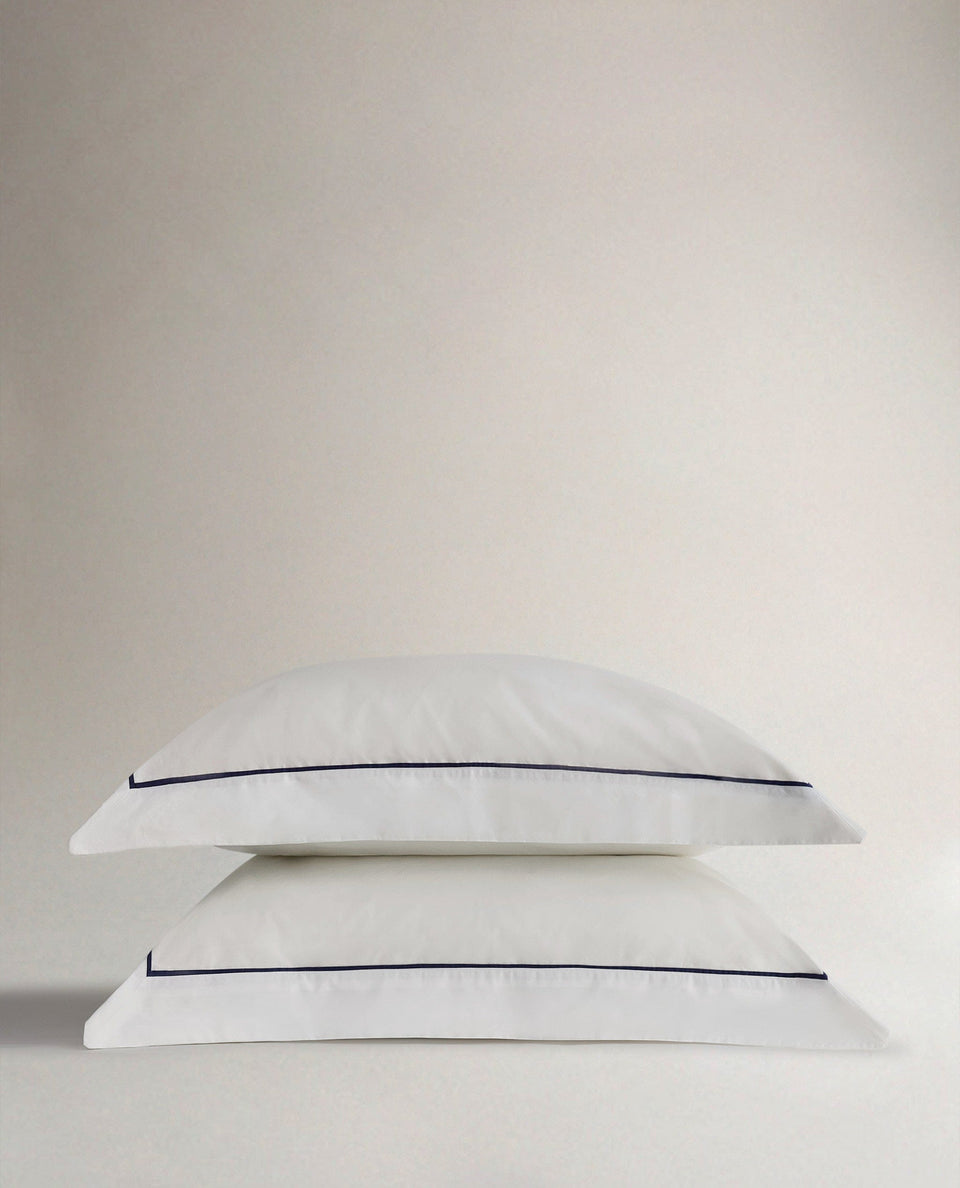 Soft & Smooth Cotton Sateen Oxford Pillowcases - White Navy Piping