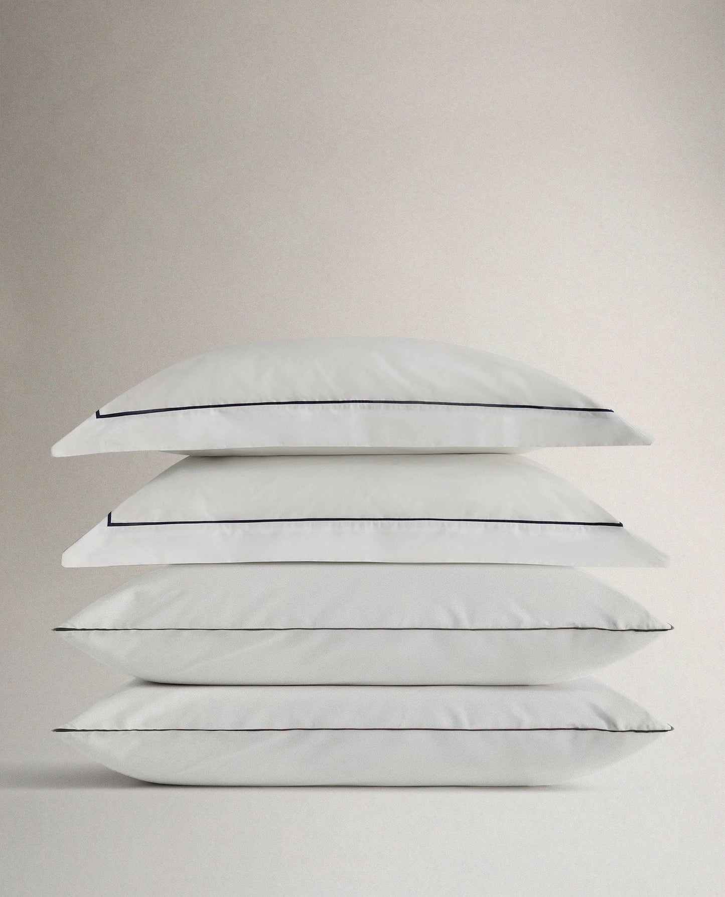 The Soft & Smooth Luxury Pillowcase Bundle, Set Of 4 - White Navy Piping