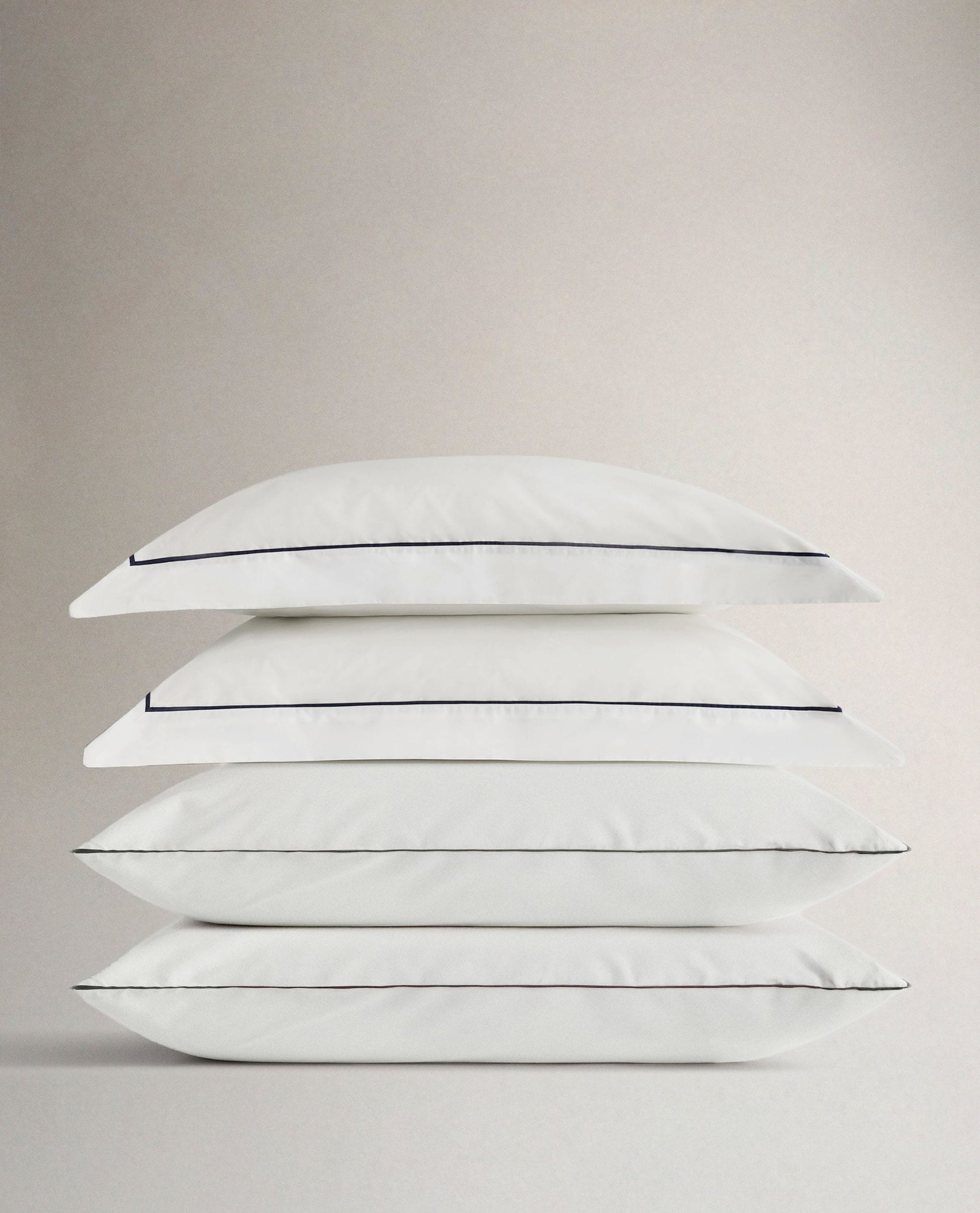 The Soft & Smooth Cotton Pillowcase Bundle (Set of 4) - White Navy Piping