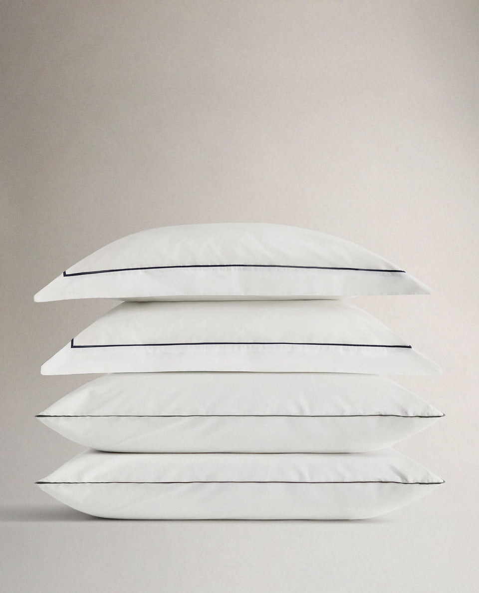 The Crisp & Cool Organic Pillowcase Bundle (Set of 4) - White Navy Piping