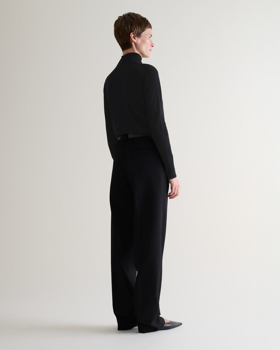 Women's Superfine Merino Roll Neck Jumper - Black