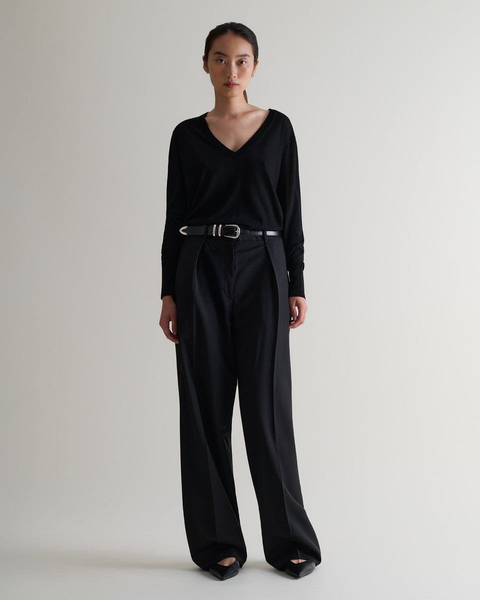 Women's Superfine Merino V Neck Jumper - Black-[colour]-[size]-Rise &amp; Fall