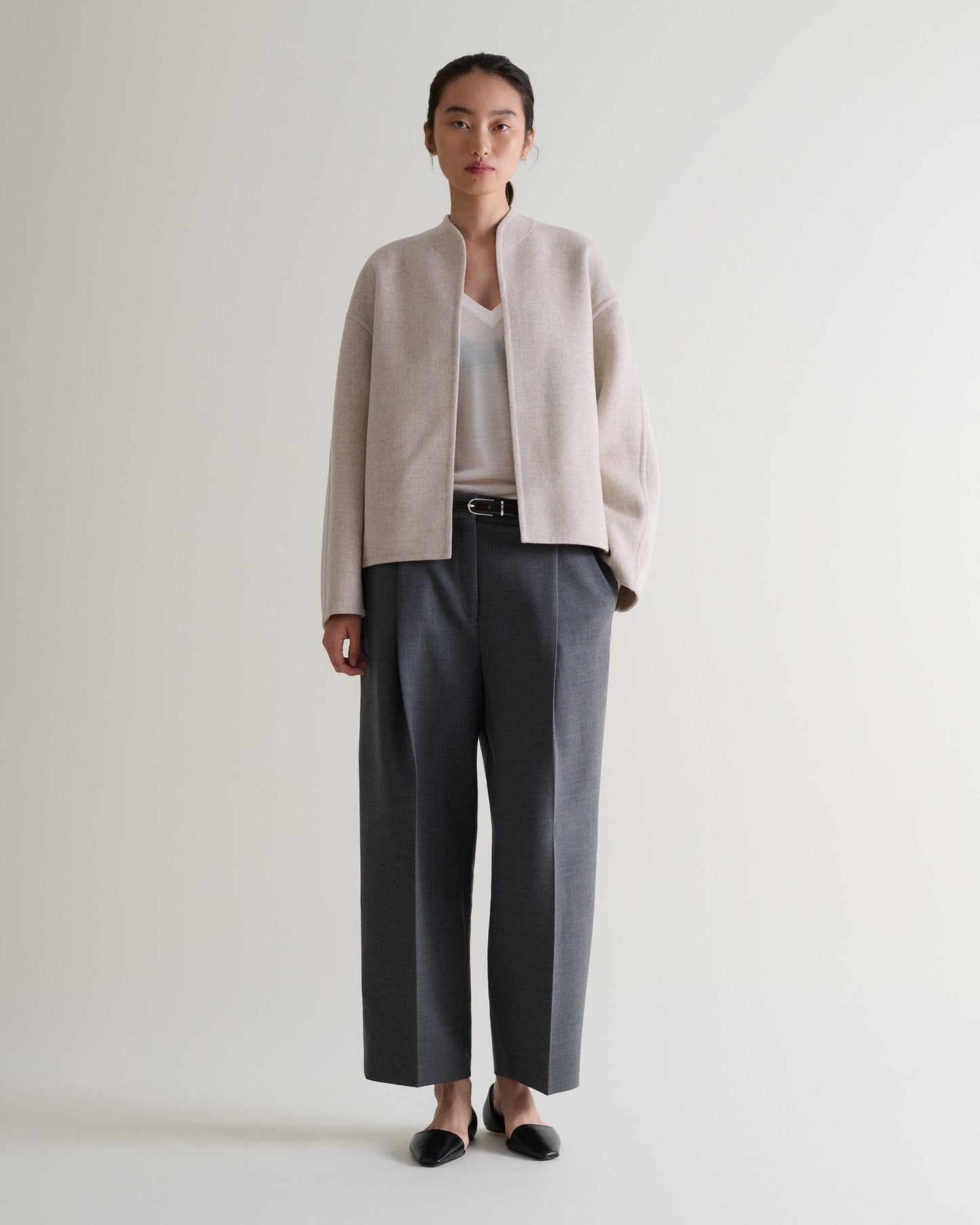 Women's Superfine Merino V Neck Jumper - Buttermilk-[colour]-[size]-Rise &amp; Fall