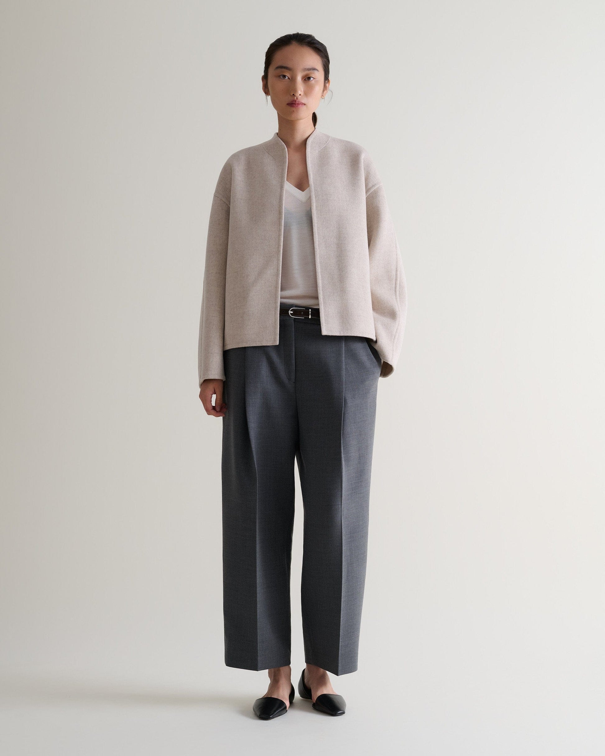 Women's Superfine Merino V Neck Jumper - Buttermilk-[colour]-[size]-Rise &amp; Fall