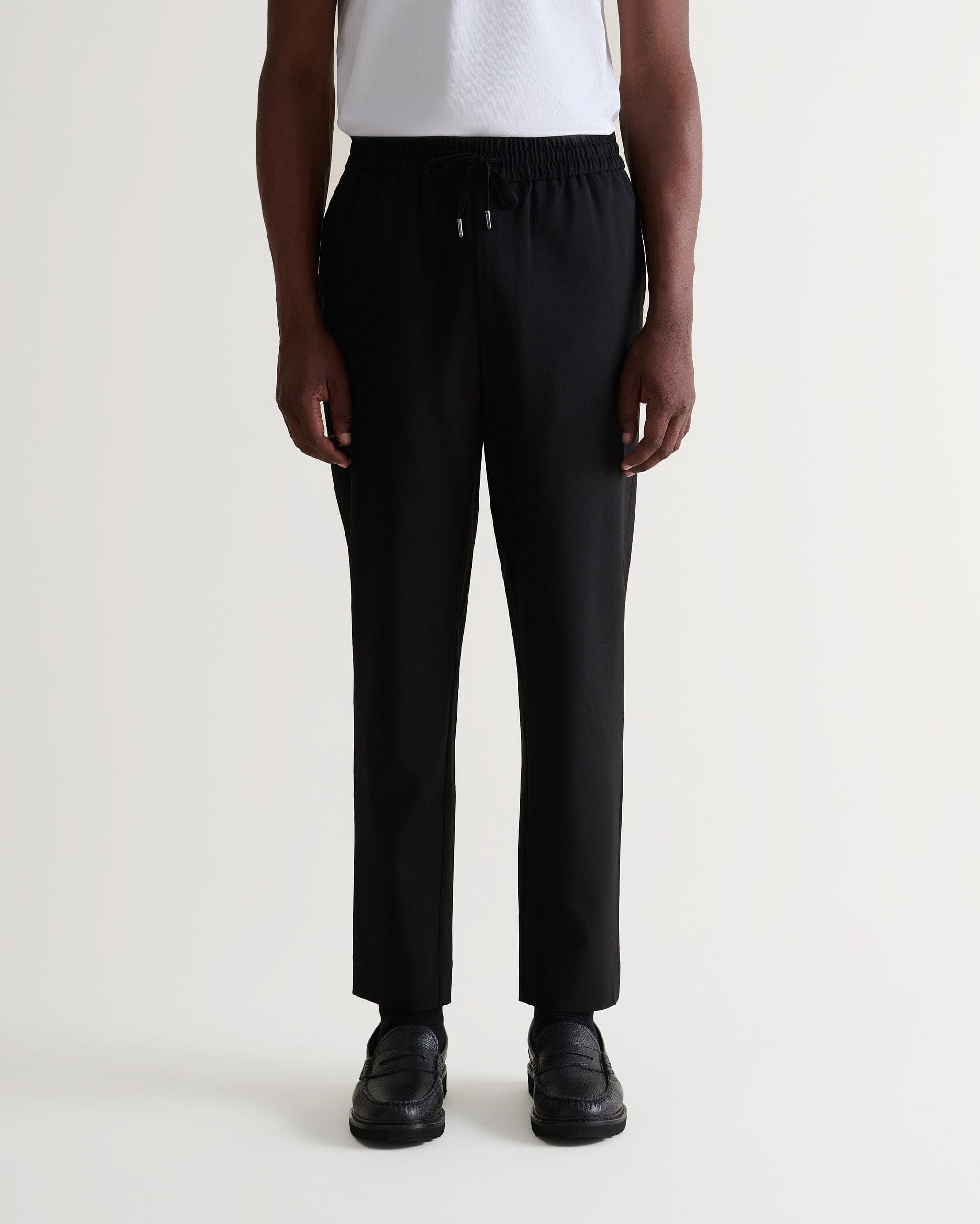 Mid-rise, Elasticated drawstring waist