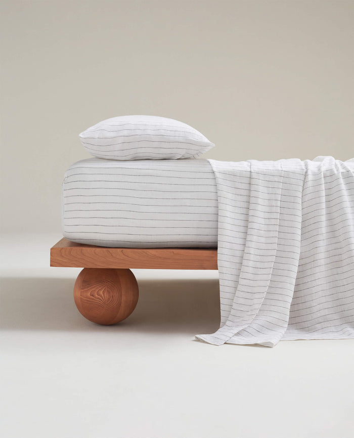Relaxed & Refined Linen Fitted Sheet