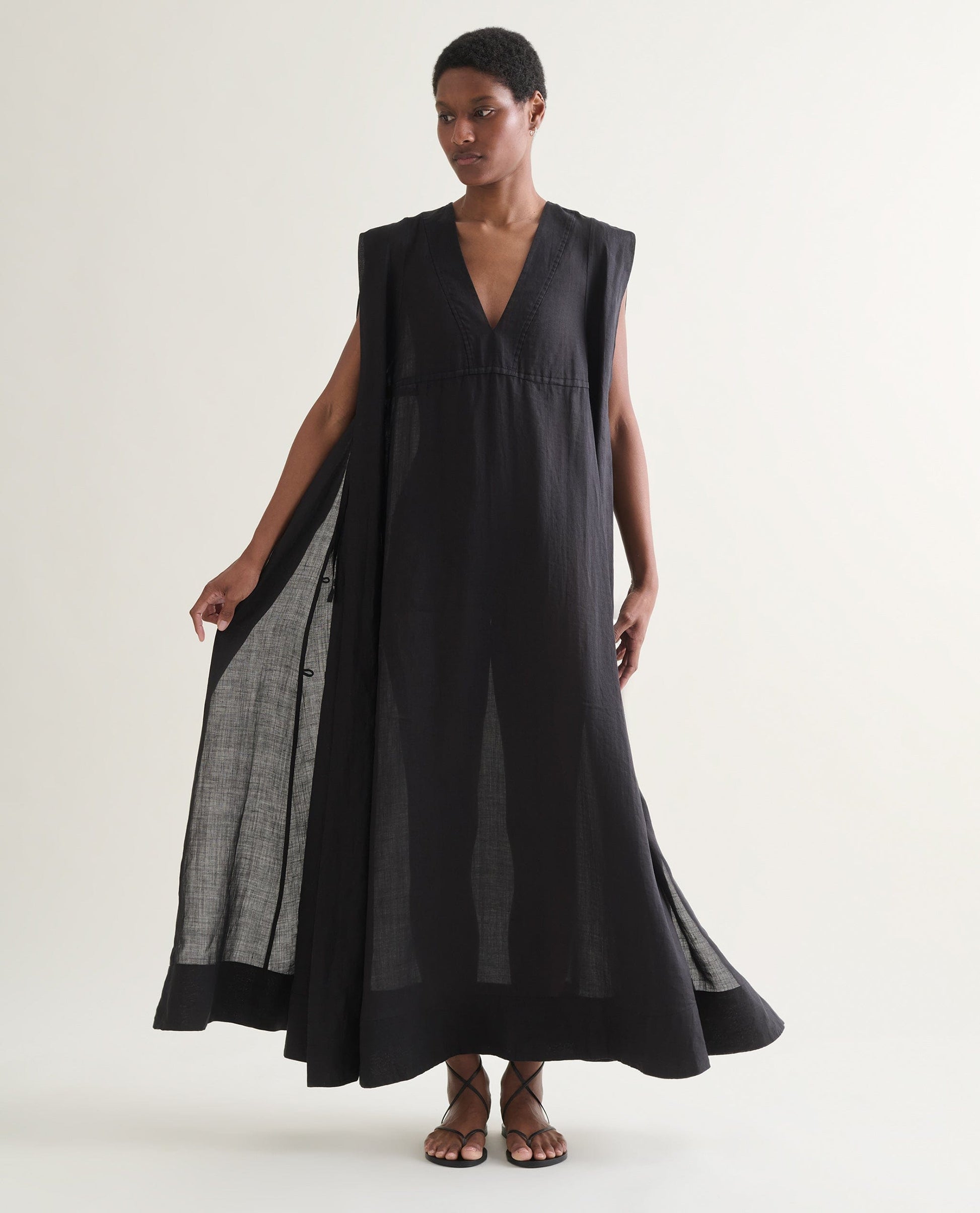 Woman Wearing Black Ramie Gauze Aegean Dress