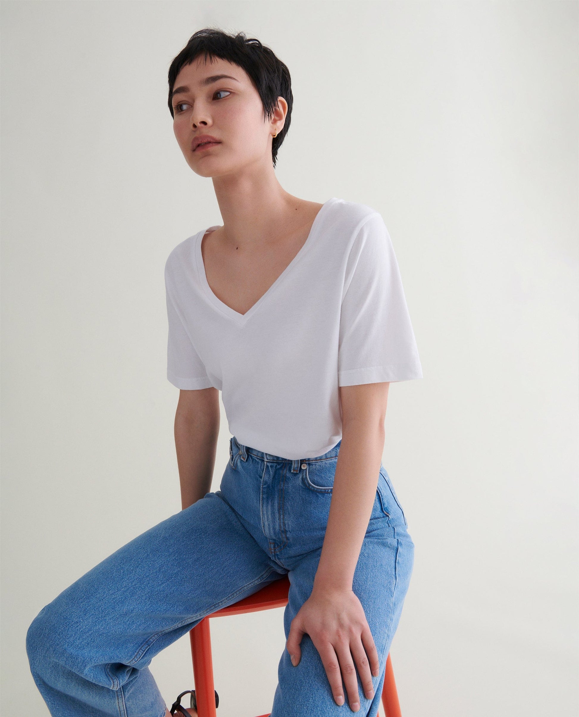 Women's V Neck Seacell T-shirt - White