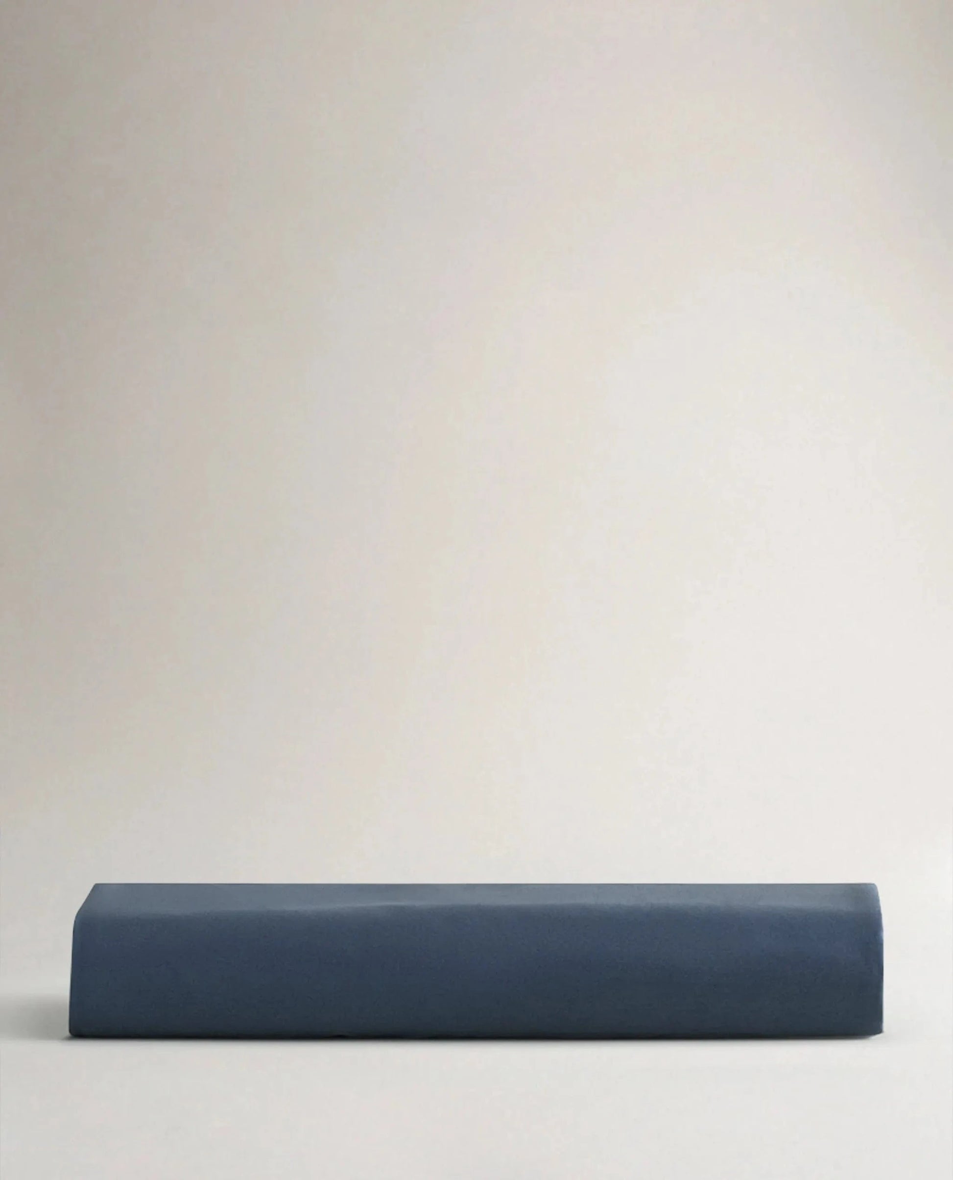 The Crisp & Cool Organic Luxury Fitted Sheet - Mood Indigo