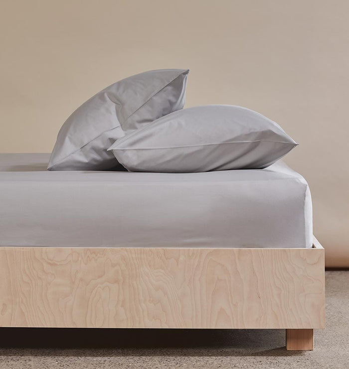 The Crisp & Cool Organic Luxury Fitted Sheet - Archive Sale