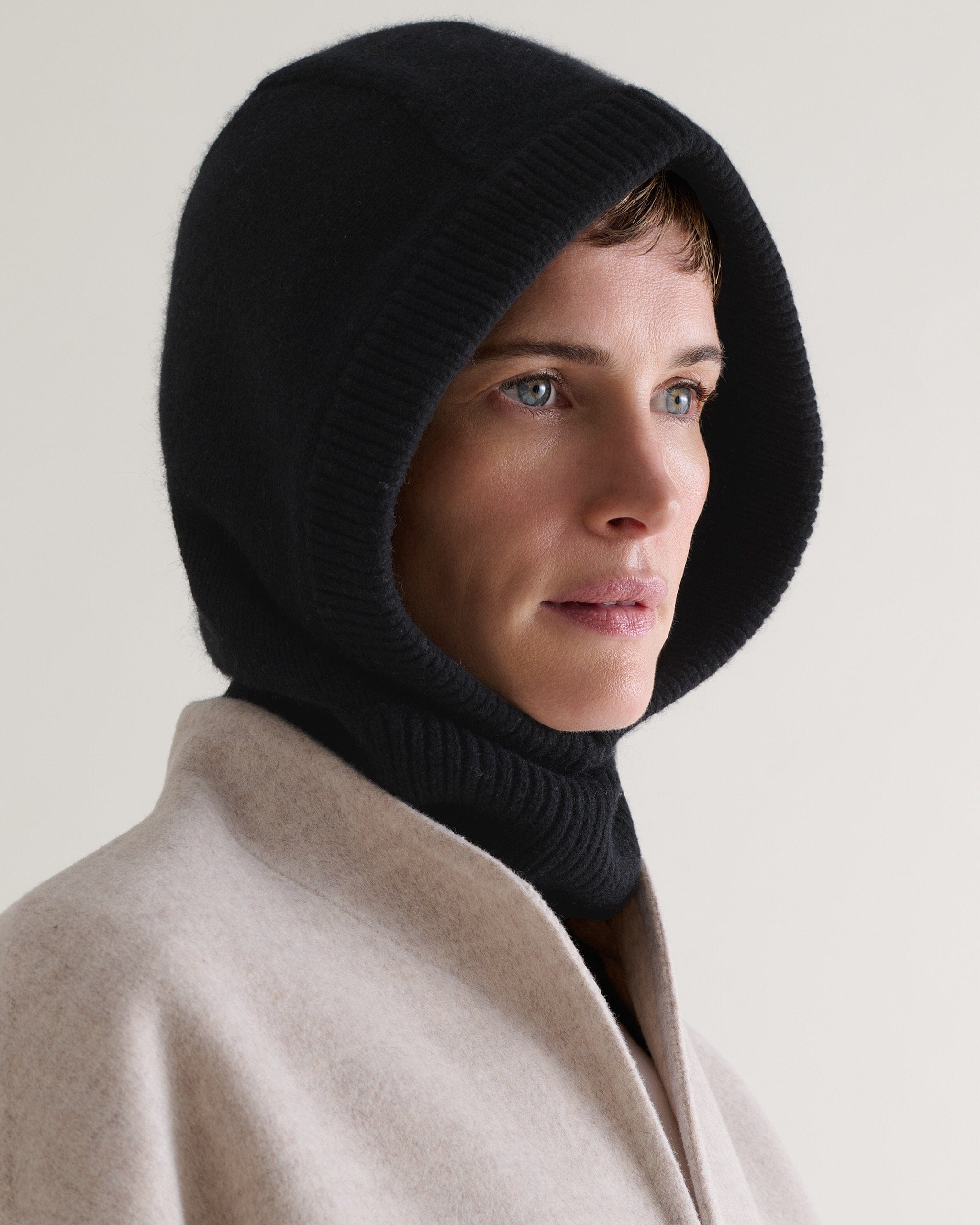 Black Cashmere Merino Knitted Hood | Rise & Fall