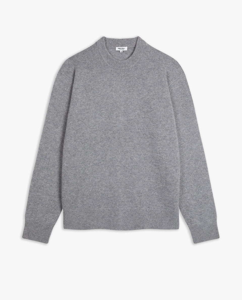 Image 2 of 5 showing Rise & Fall's finest cashmere mid-weight crew neck jumper in grey.