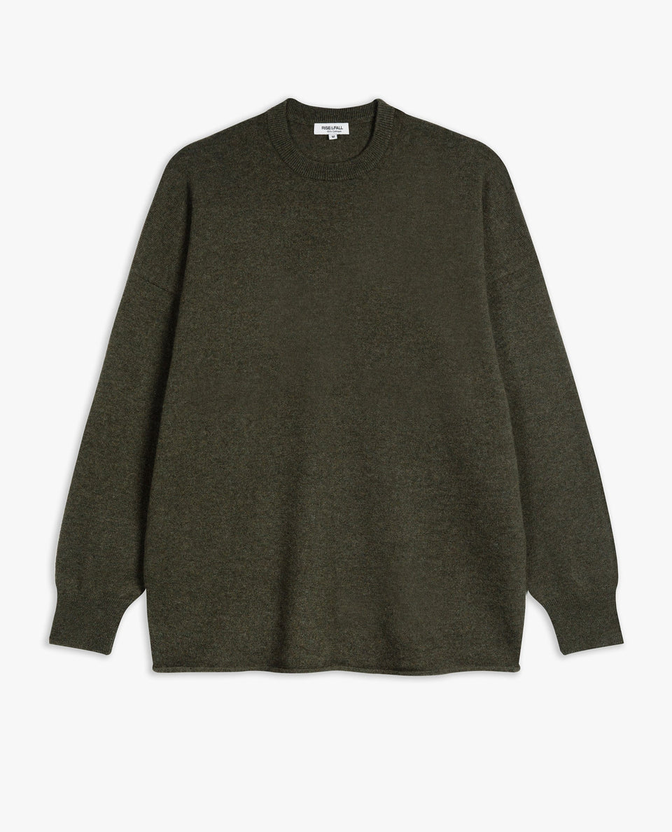 Image 2 of 5 showing Rise & Fall's finest cashmere mid-weight crew neck jumper in forest green.