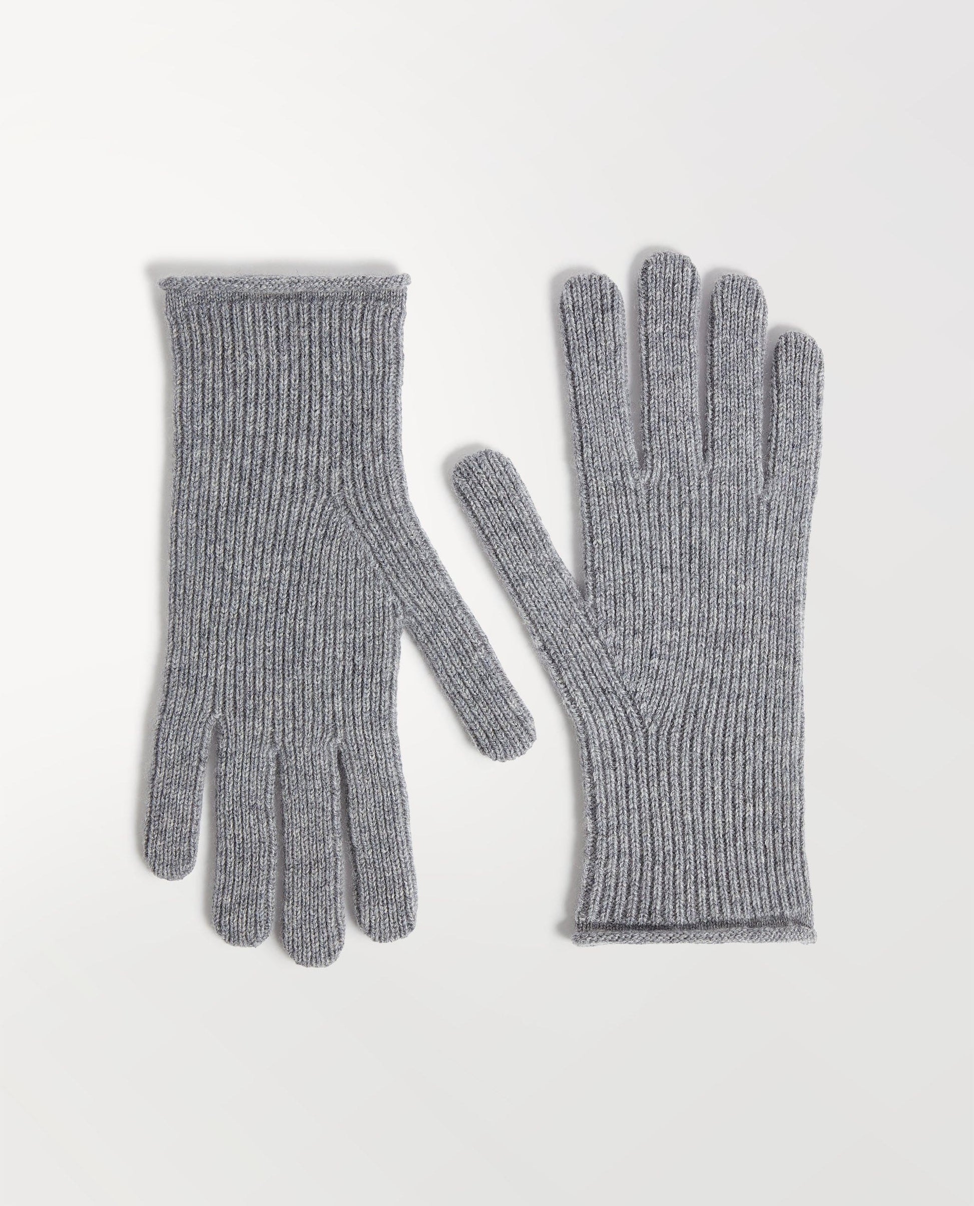 Close up of Rise & Fall's medium grey cashmere merino ribbed gloves